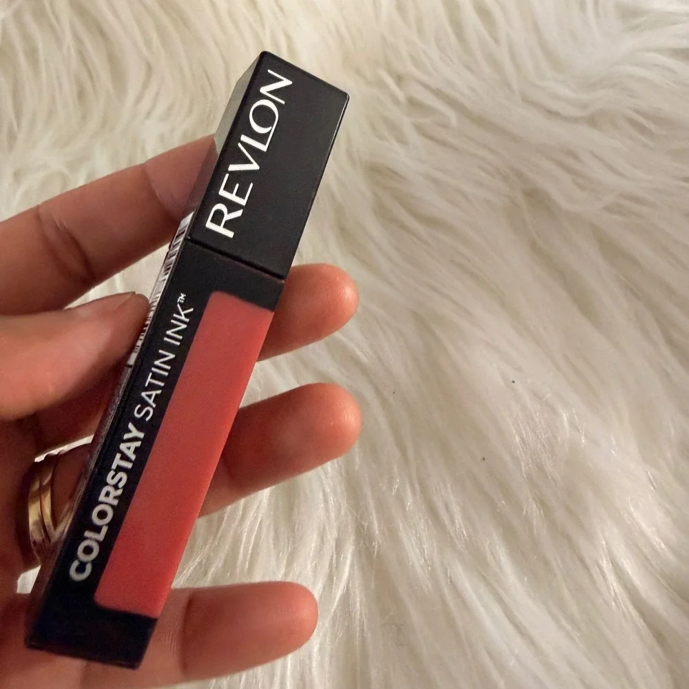 Revlon ColorStay Satin Ink Lipstick 037 Majestic RosePink Like New LONGWEAR GLOS
